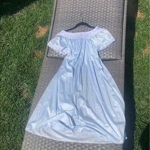 Dreamy 1960s vintage nightgown
